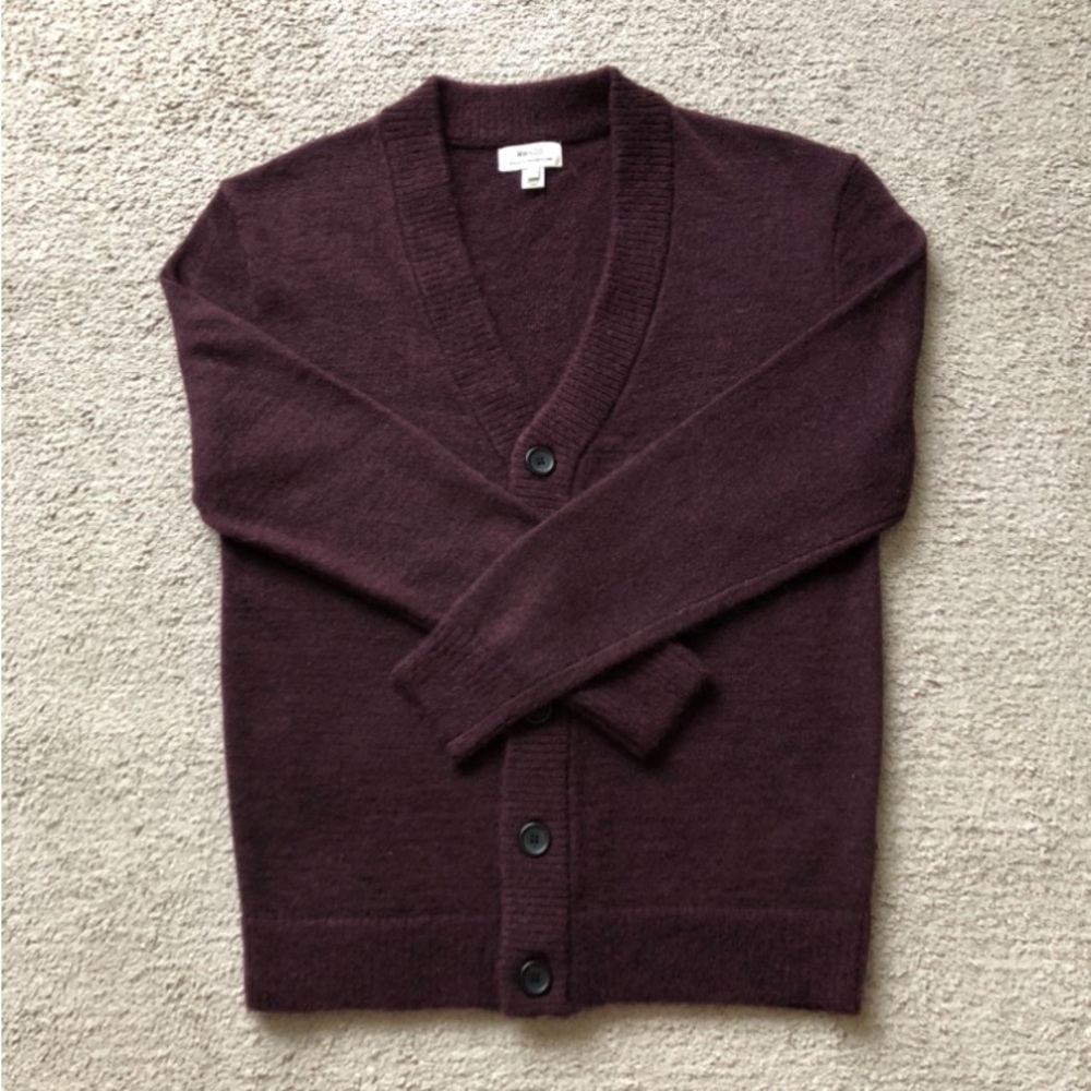 RW&CO. V-Neck Wool blend Cardigan.NWOT.